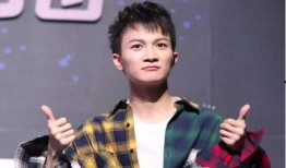 圈内爆料周深尹约,揭秘明星背后的神秘恋情