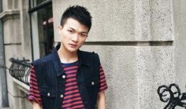 圈内爆料周深尹约,揭秘明星背后的神秘恋情