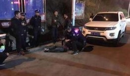 深圳轮胎爆料事件视频曝光,揭露行业黑幕，引发公众关注