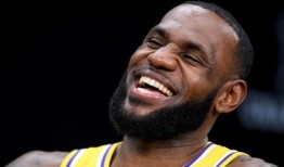 记者爆料投票詹姆斯视频,记者爆料引发热议