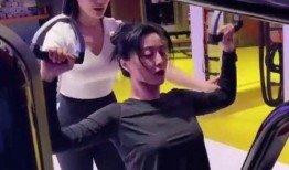 爆料小鱼儿健身教练视频,揭秘高效健身秘诀